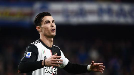 期待C罗更加精彩的表现